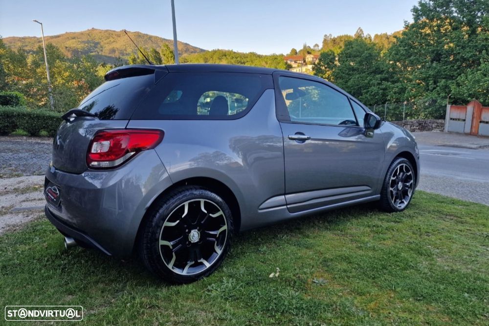 Citroën DS3 1.6 e-HDi Airdream Sport Chic - 2