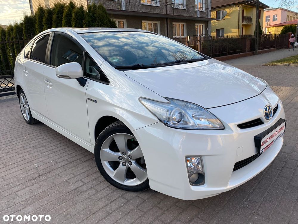 Toyota Prius (Hybrid) Comfort - 28