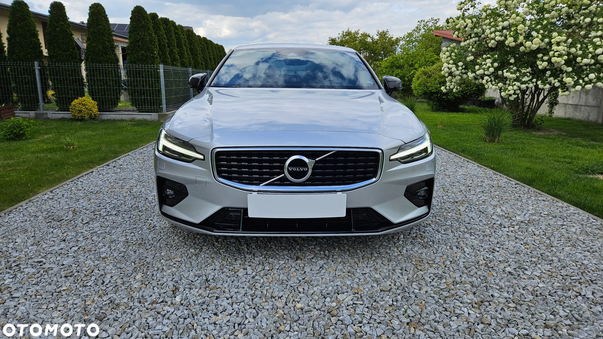 Volvo S60 T4 R-Design First Edition - 4