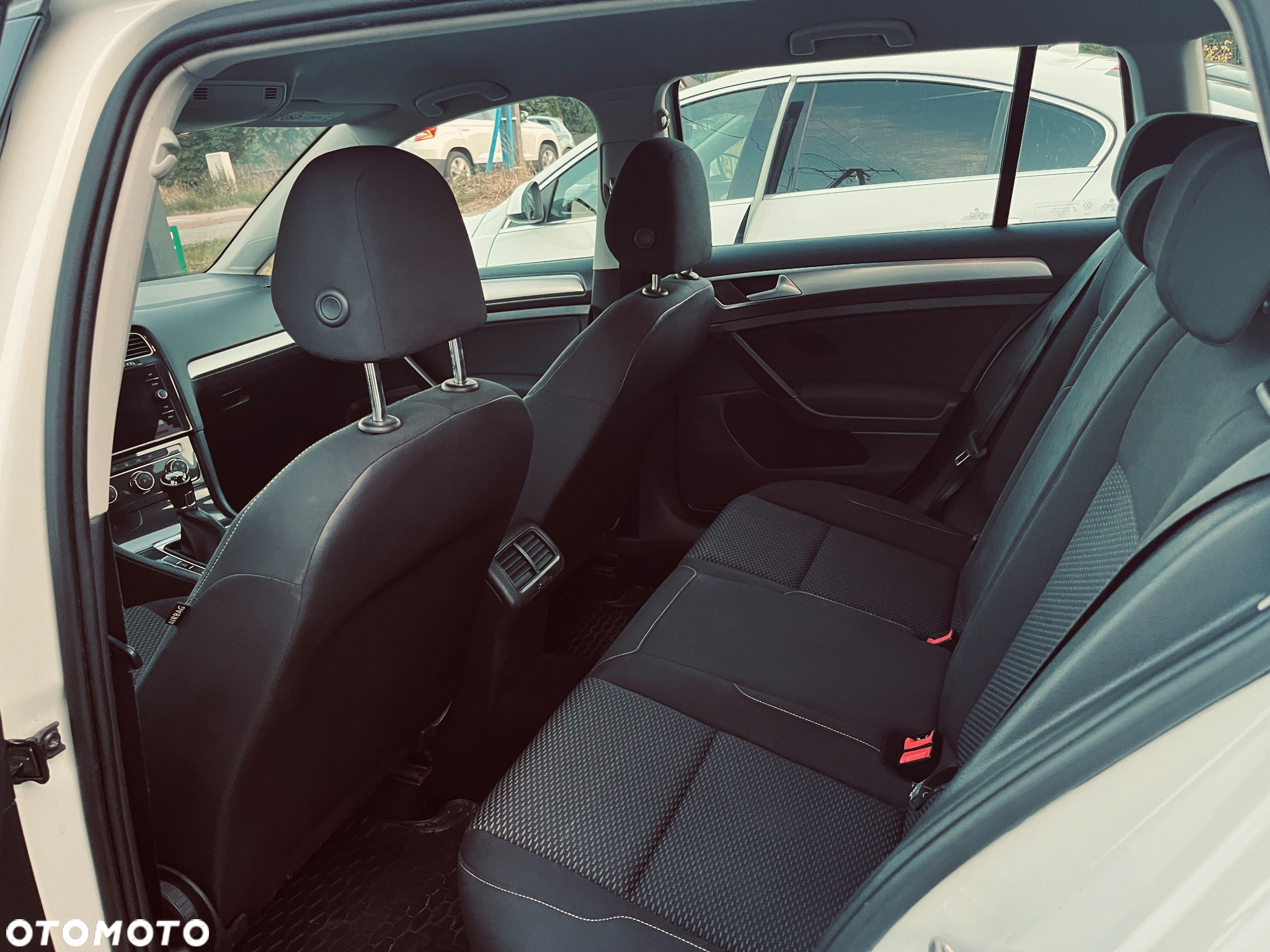 Volkswagen Golf VII 1.6 TDI BMT Trendline - 7