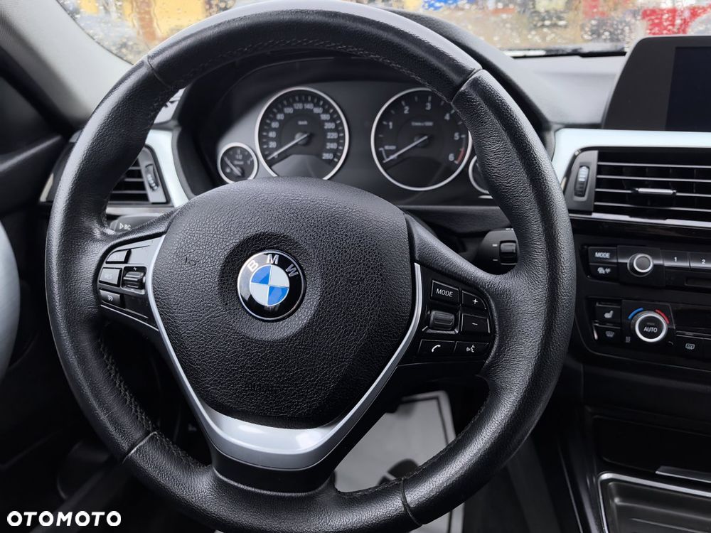 BMW Seria 3 318d DPF - 14