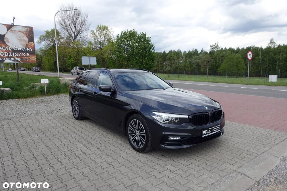 BMW Seria 5 520d xDrive Sport Line - 3