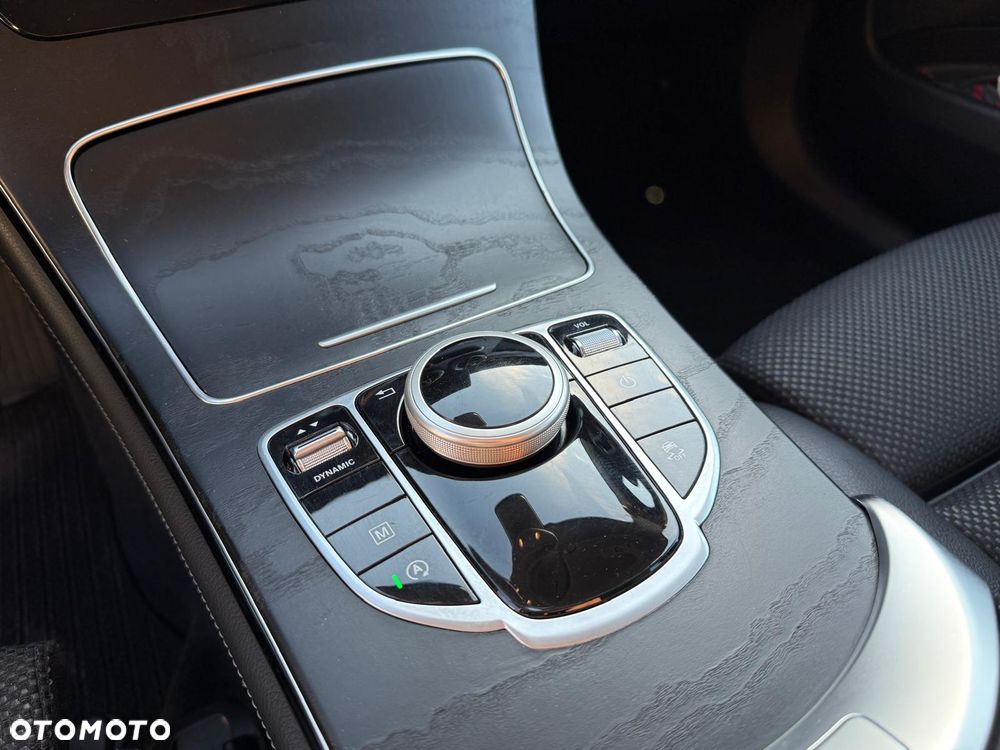 Mercedes-Benz GLC 250 4-Matic - 22