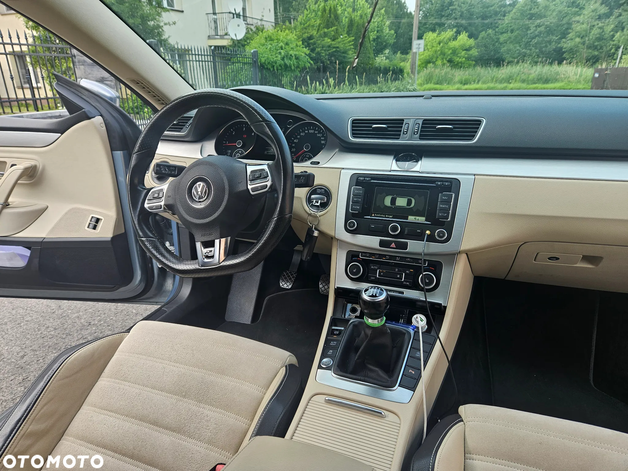 Volkswagen Passat CC 2.0 TDI BlueMotion Technology Exclusive - 25