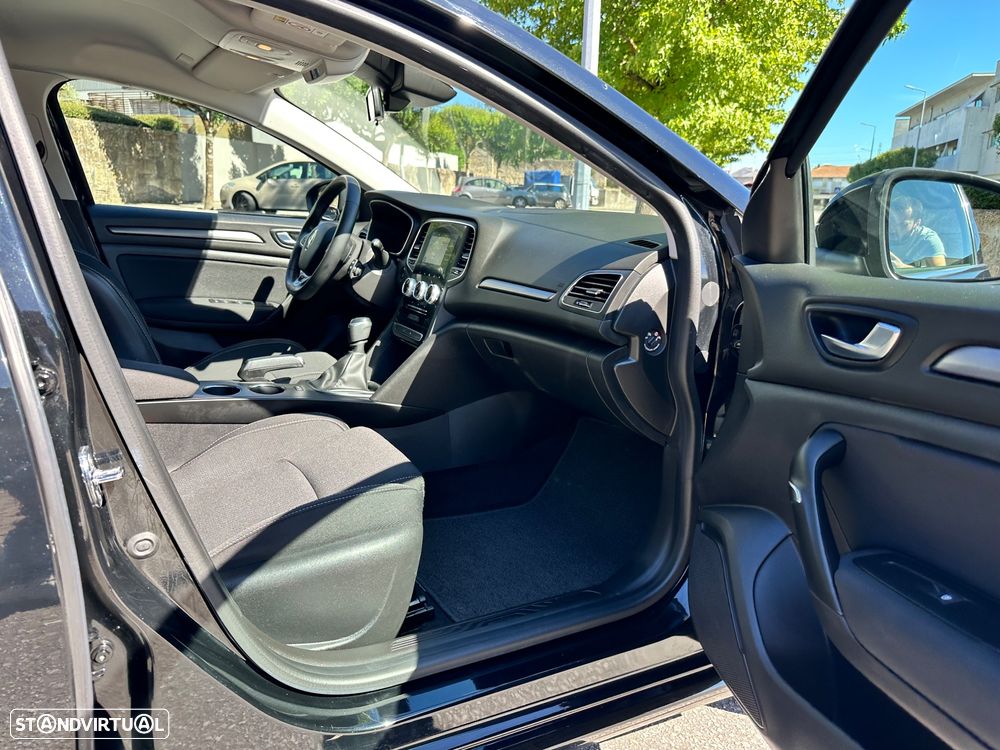 Renault Mégane BLUE dCi 115 LIMITED - 30