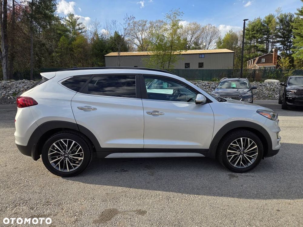 Hyundai Tucson - 2