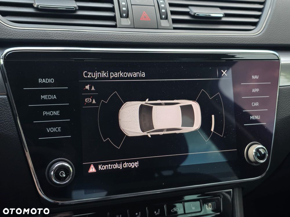 Skoda Superb 2.0 TDI SCR Style - 14