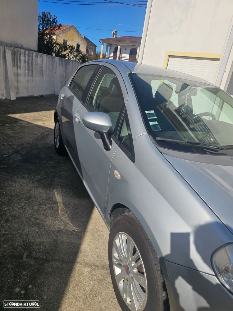 Fiat Grande Punto - 11