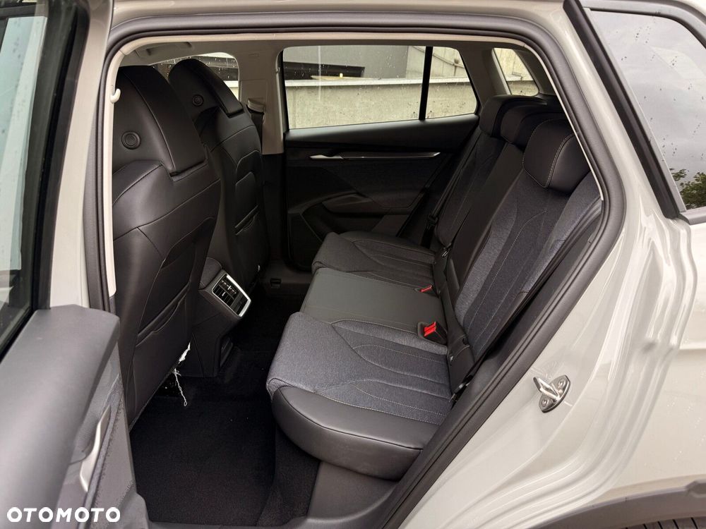 Skoda Elroq 60 63kWh - 12