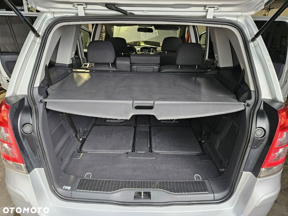 Opel Zafira - 19
