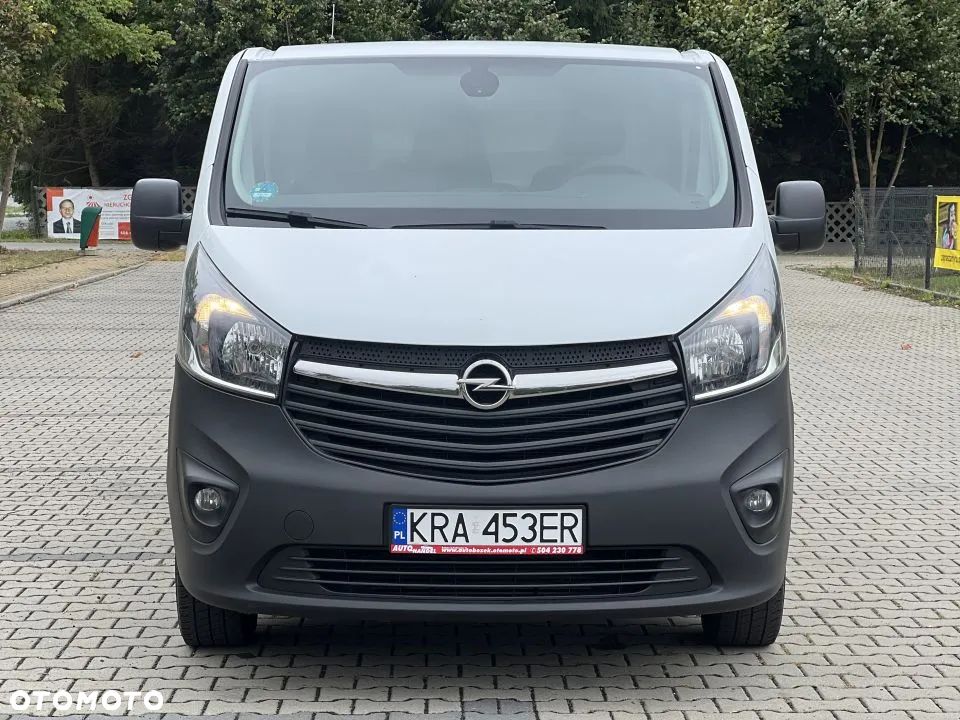Opel Vivaro - 1