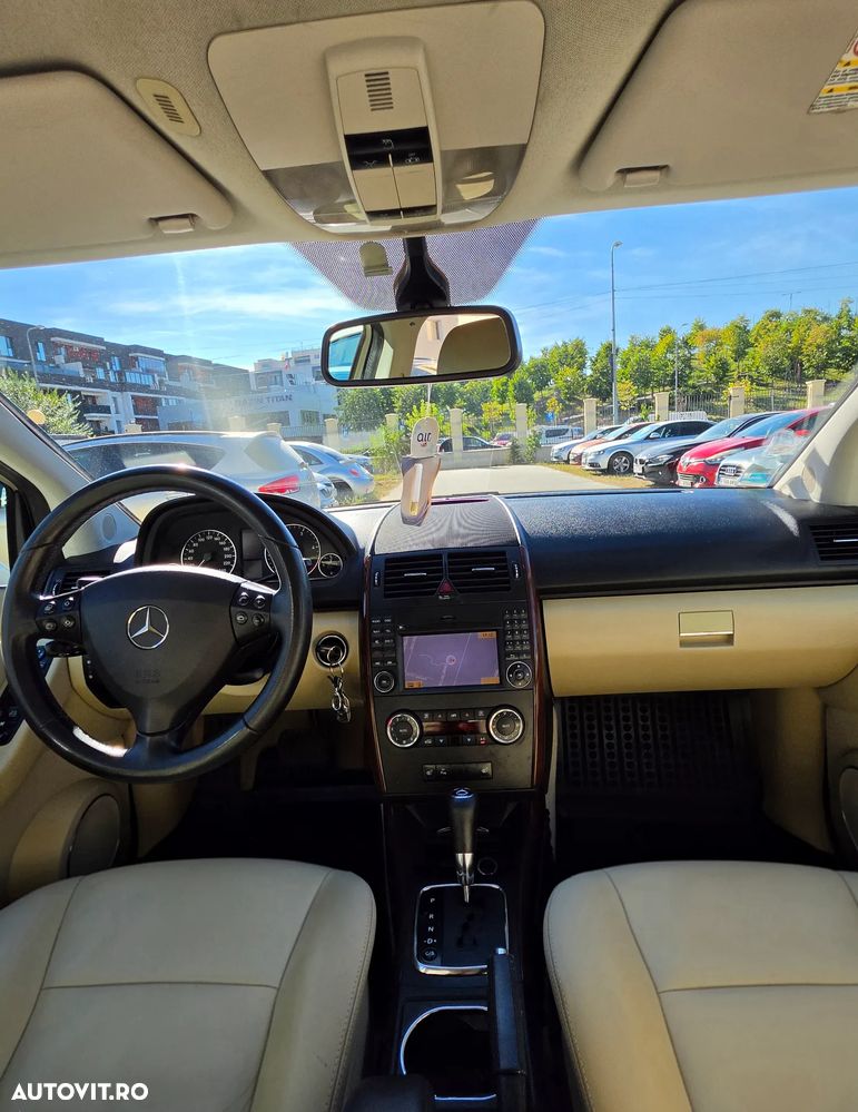 Mercedes-Benz A 200 - 4