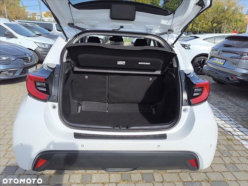 Toyota Yaris - 17