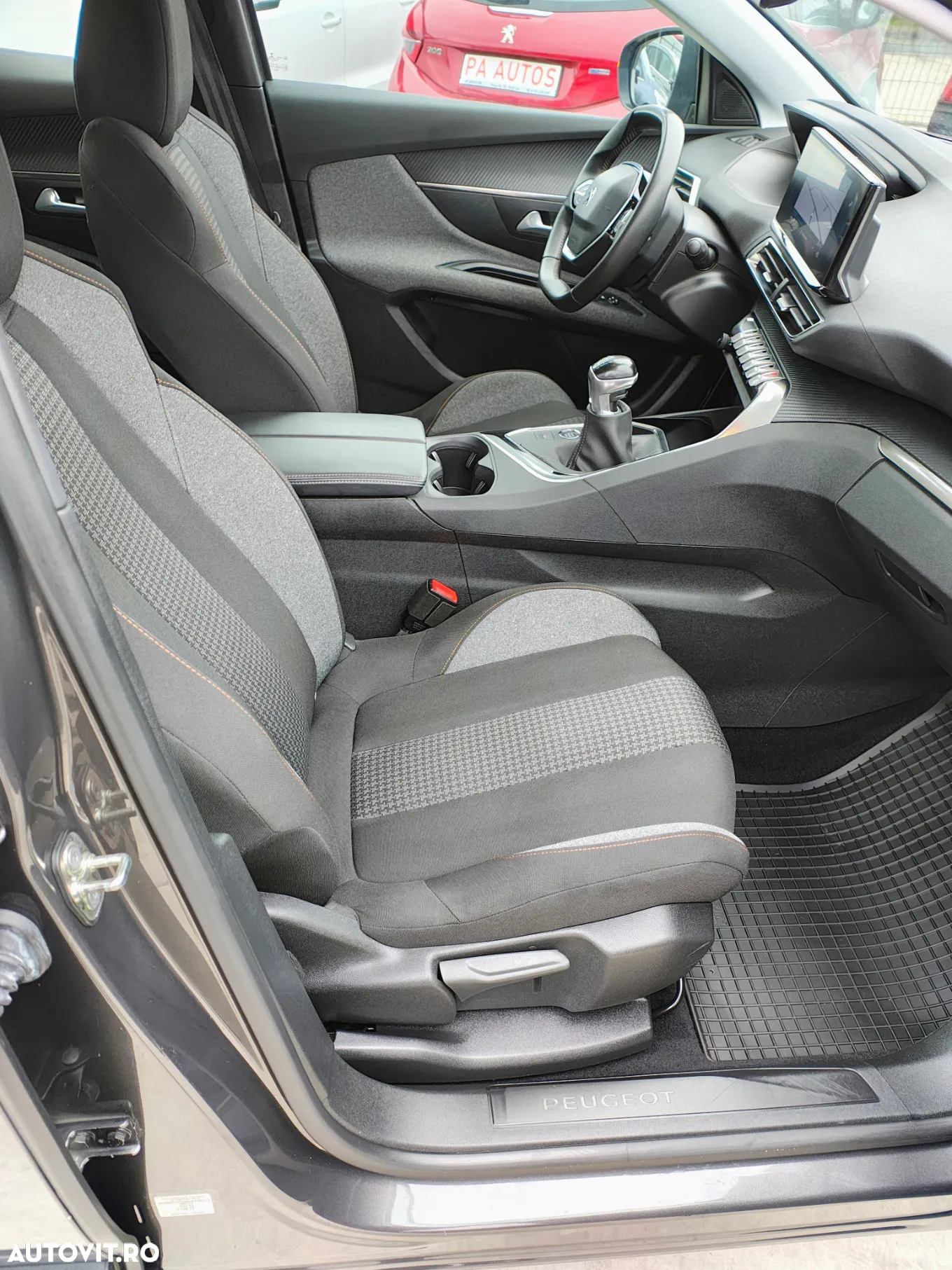 Peugeot 3008 BlueHDi 130 Stop & Start Allure Pack - 13