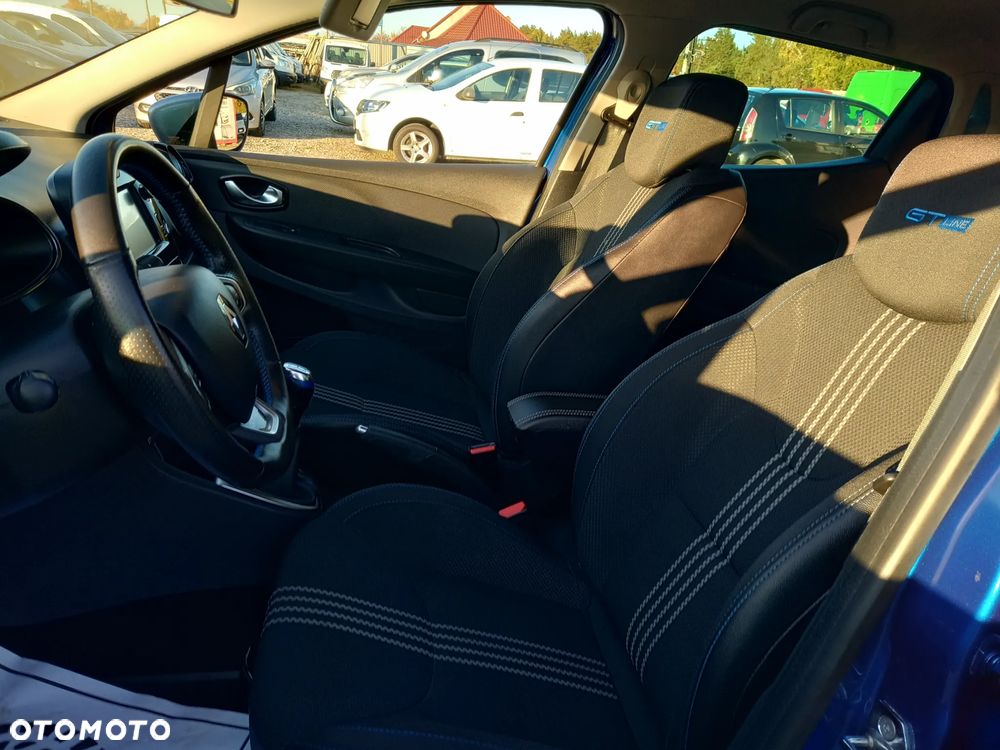 Renault Clio - 12