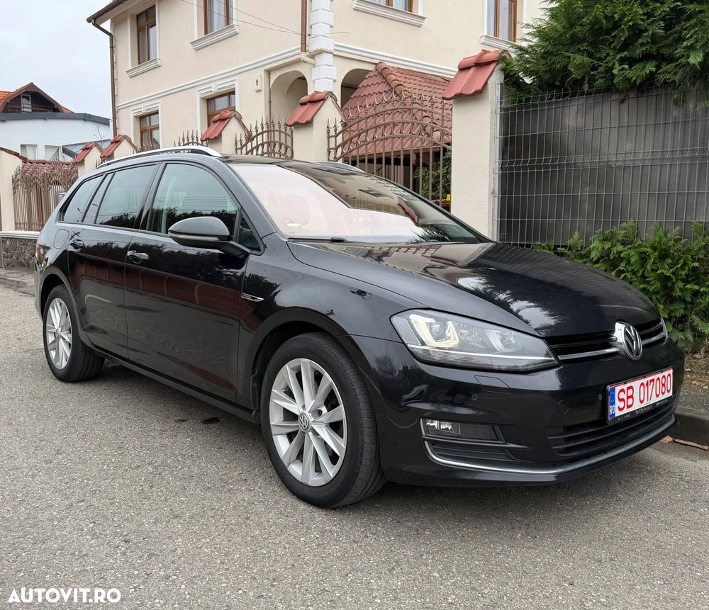 Volkswagen Golf - 8