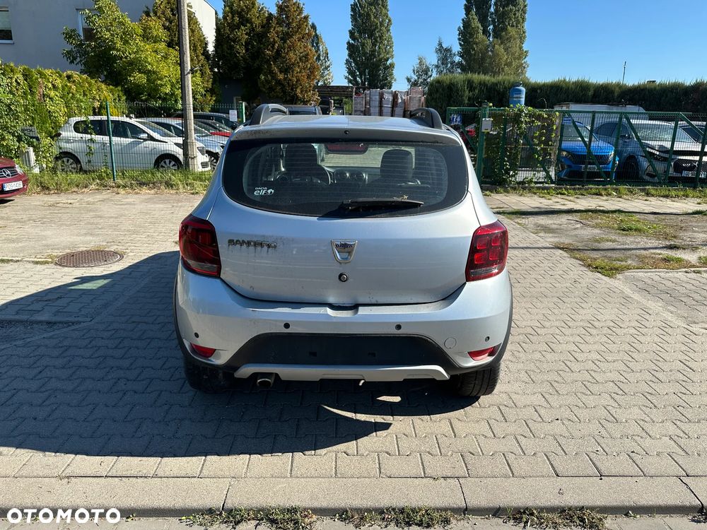 Dacia Sandero Stepway TCe 90 (S&S) Celebration - 8