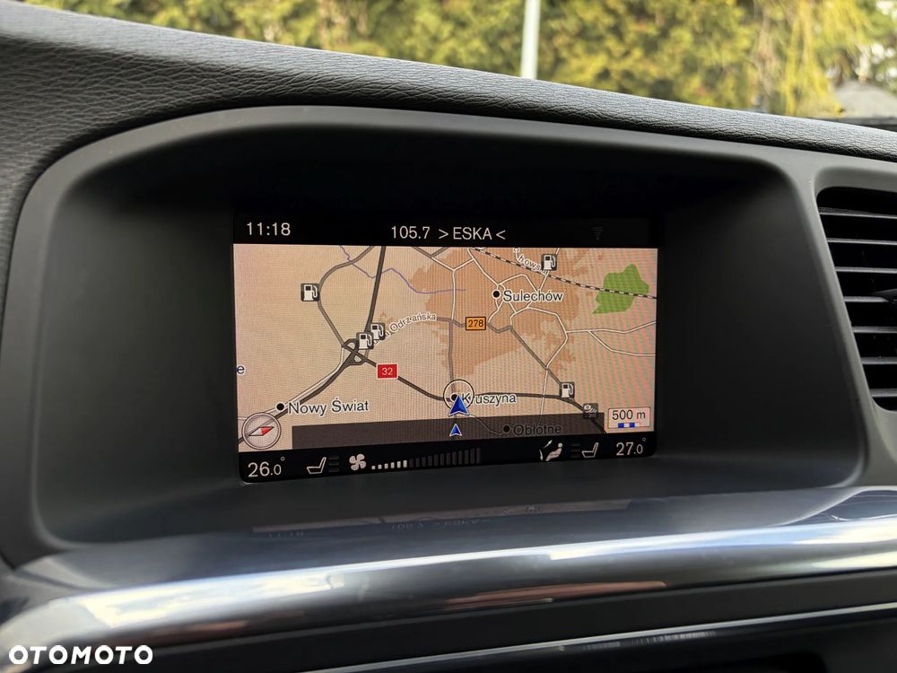 Volvo V60 D3 Geartronic Momentum Pro - 26