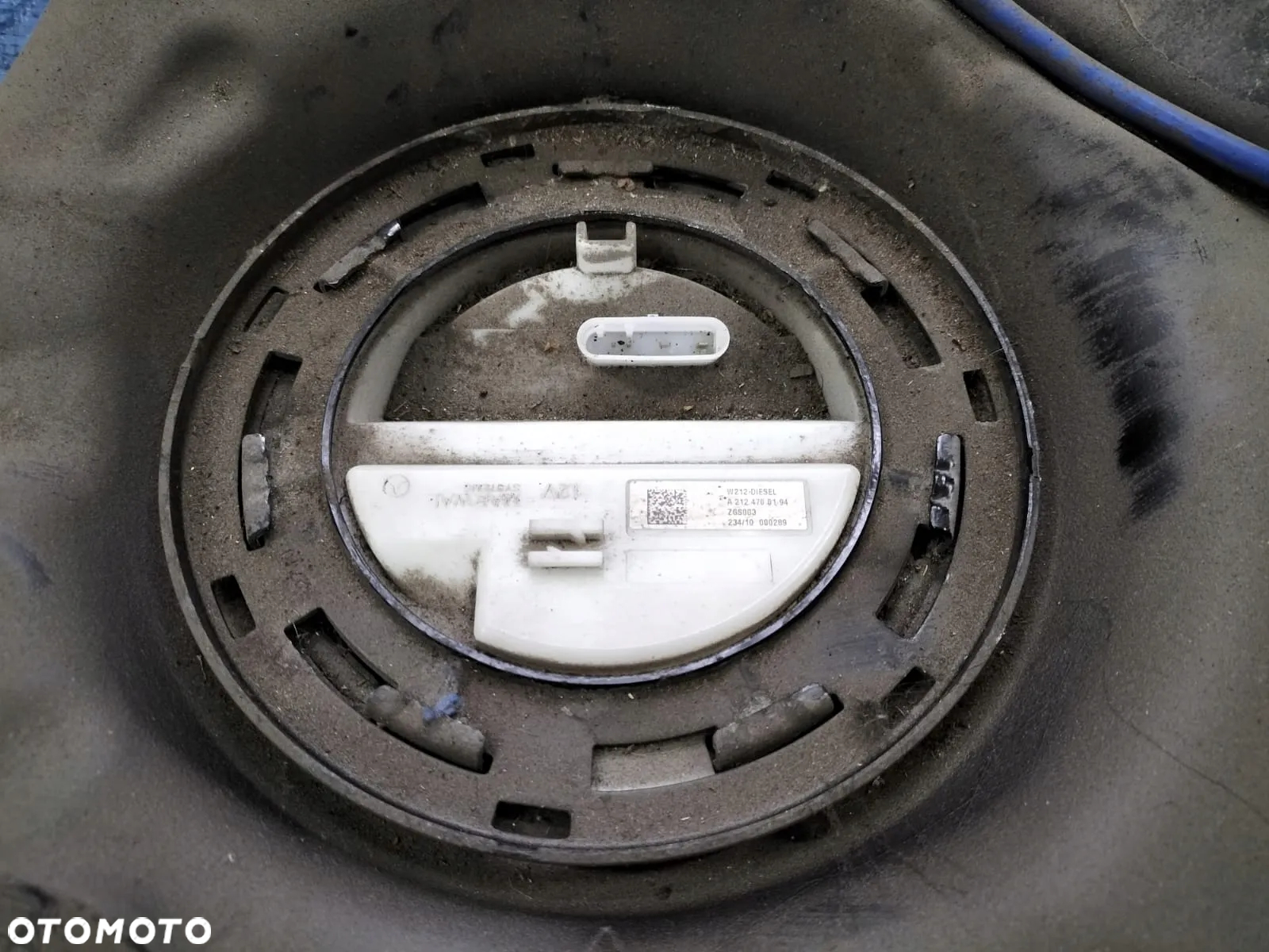 ZBIORNIK PALIWA BAK KOMPLETNY POMPA PŁYWAK A2124700794 A2124700194 MERCEDES W212 SEDAN 2.2 CDI - 3