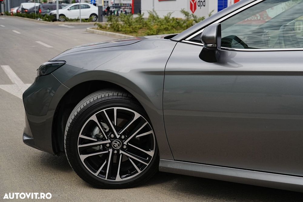 Toyota Camry 2.5 Hybrid Exclusive - 3