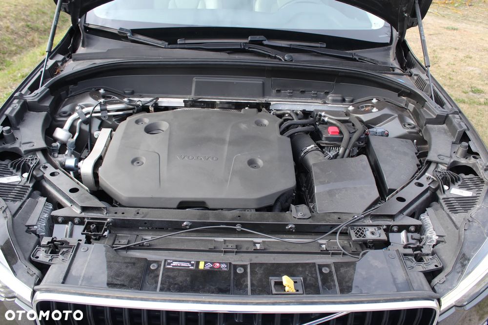 Volvo XC 60 B4 D AWD Geartronic Momentum Pro - 13
