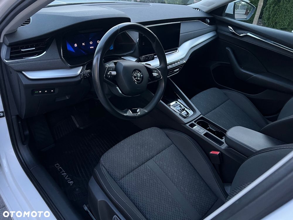 Skoda Octavia 2.0 TDI Style DSG - 20