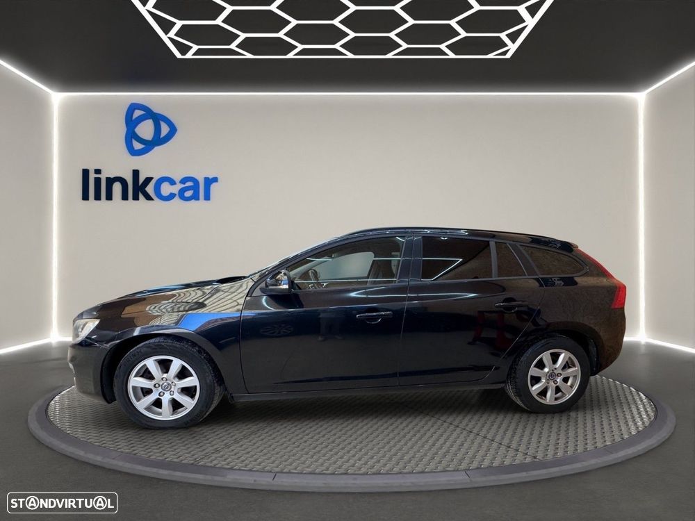 Volvo V60 1.6 D2 Momentum Eco - 8