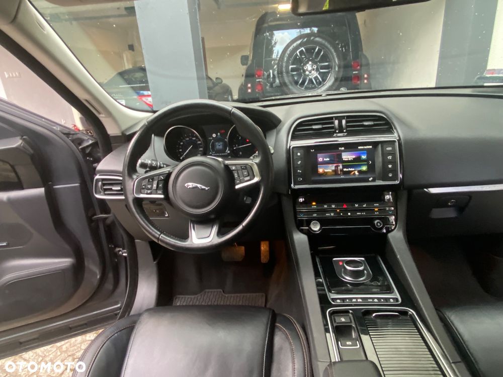 Jaguar F-Pace 2.0 i4D AWD Portfolio - 23