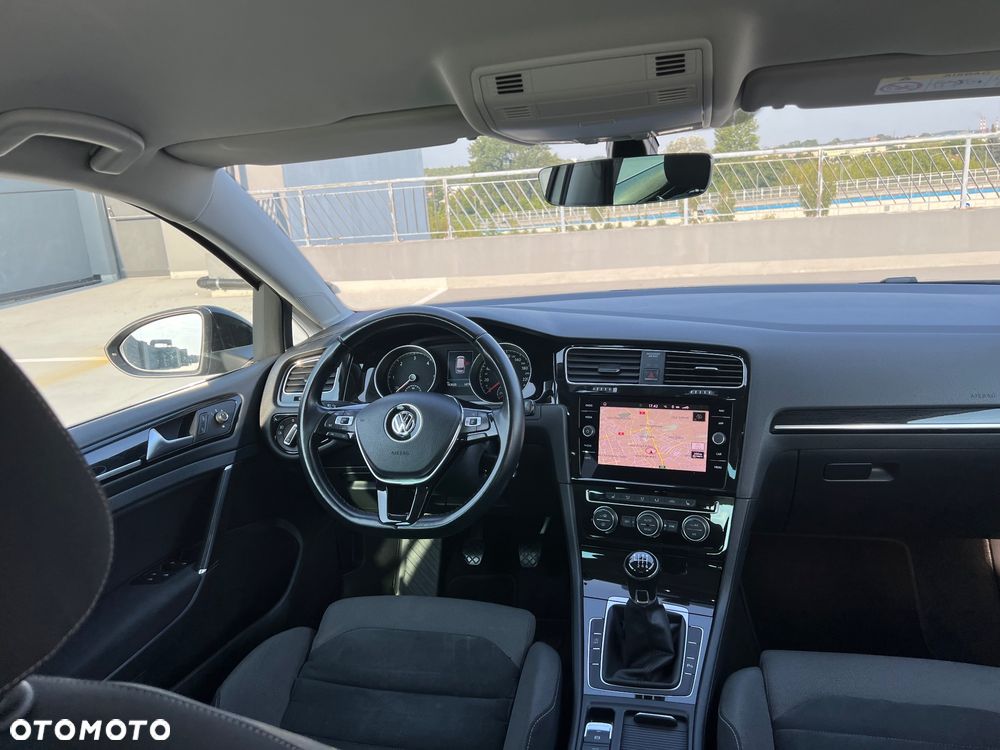 Volkswagen Golf 2.0 TDI SCR Highline - 38