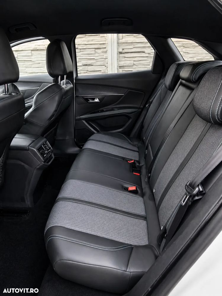 Peugeot 3008 PureTech 130 Stop & Start GPF Allure - 9