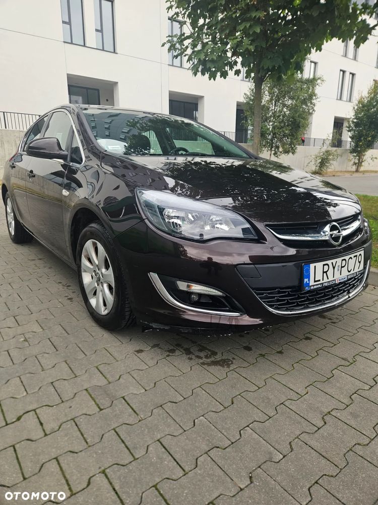 Opel Astra - 1