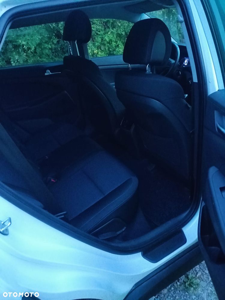 Hyundai Tucson - 8