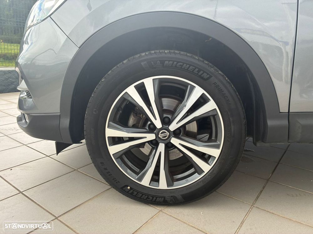 Nissan Qashqai 1.5 dCi N-Connecta DCT - 11