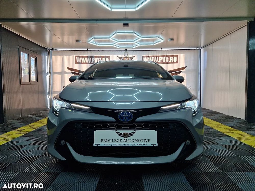 Toyota Corolla 1.8 Hybrid Business Edition - 2