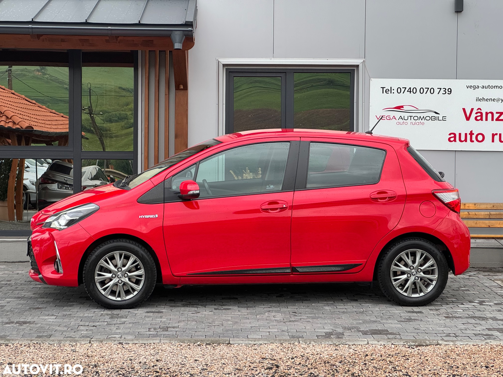 Toyota Yaris 1.5 VVT-i HSD Terra - 6