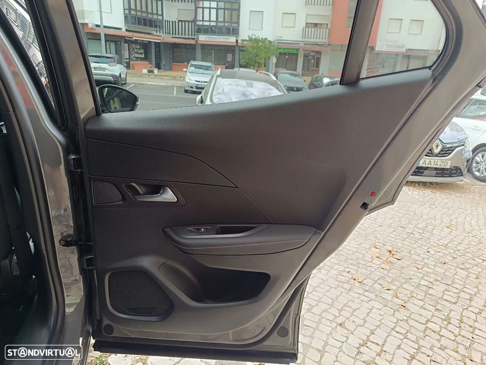 Peugeot 2008 1.2 PureTech Allure Pack - 35
