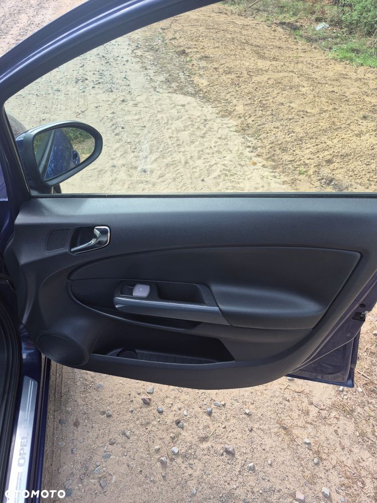 Opel Corsa - 24