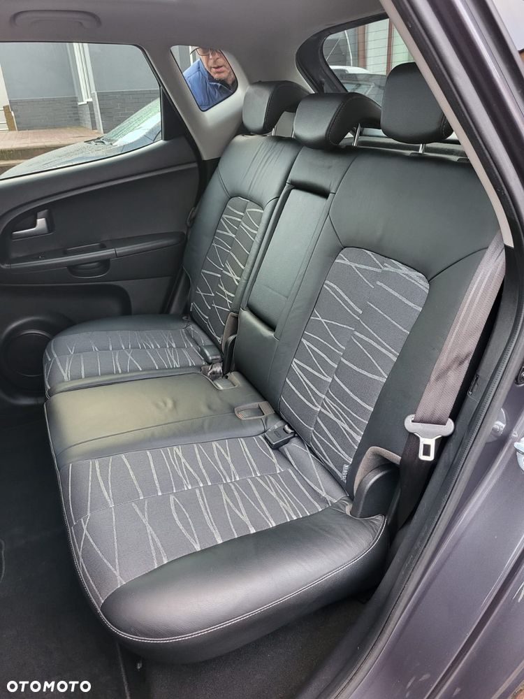 Kia Venga 1.6 CVVT Dream Team Edition - 19