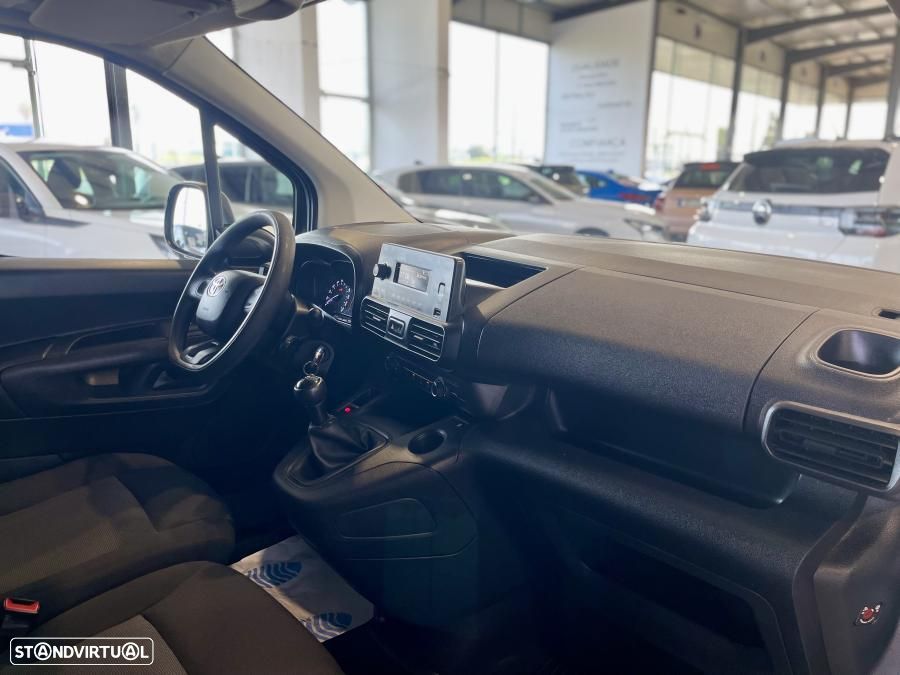 Toyota Proace City 1.5D L1 Comfort 3 Lugares c/IVA DEDUTÍVEL - 18