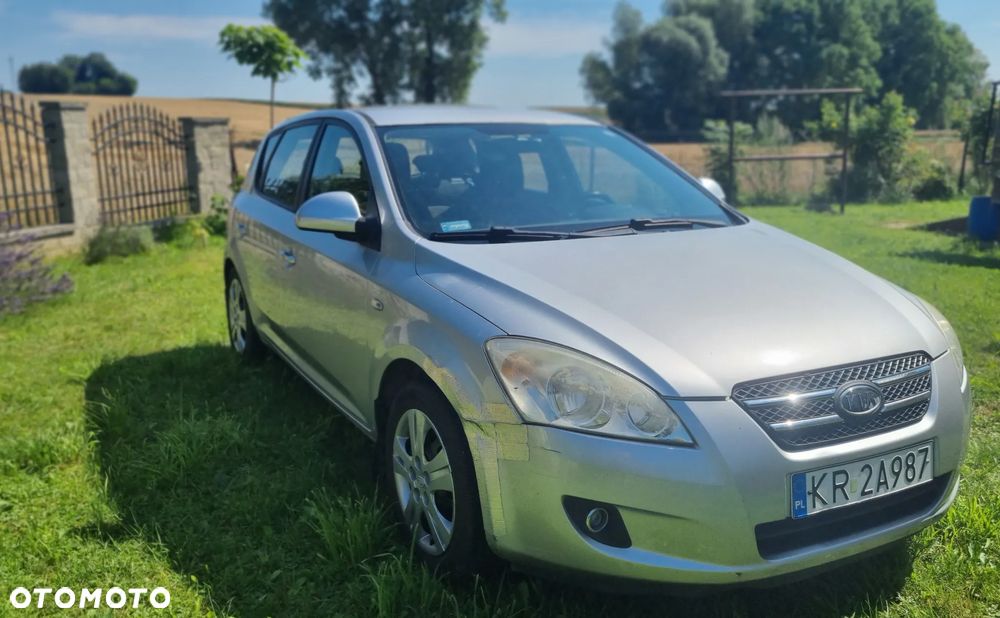 Kia Ceed - 5