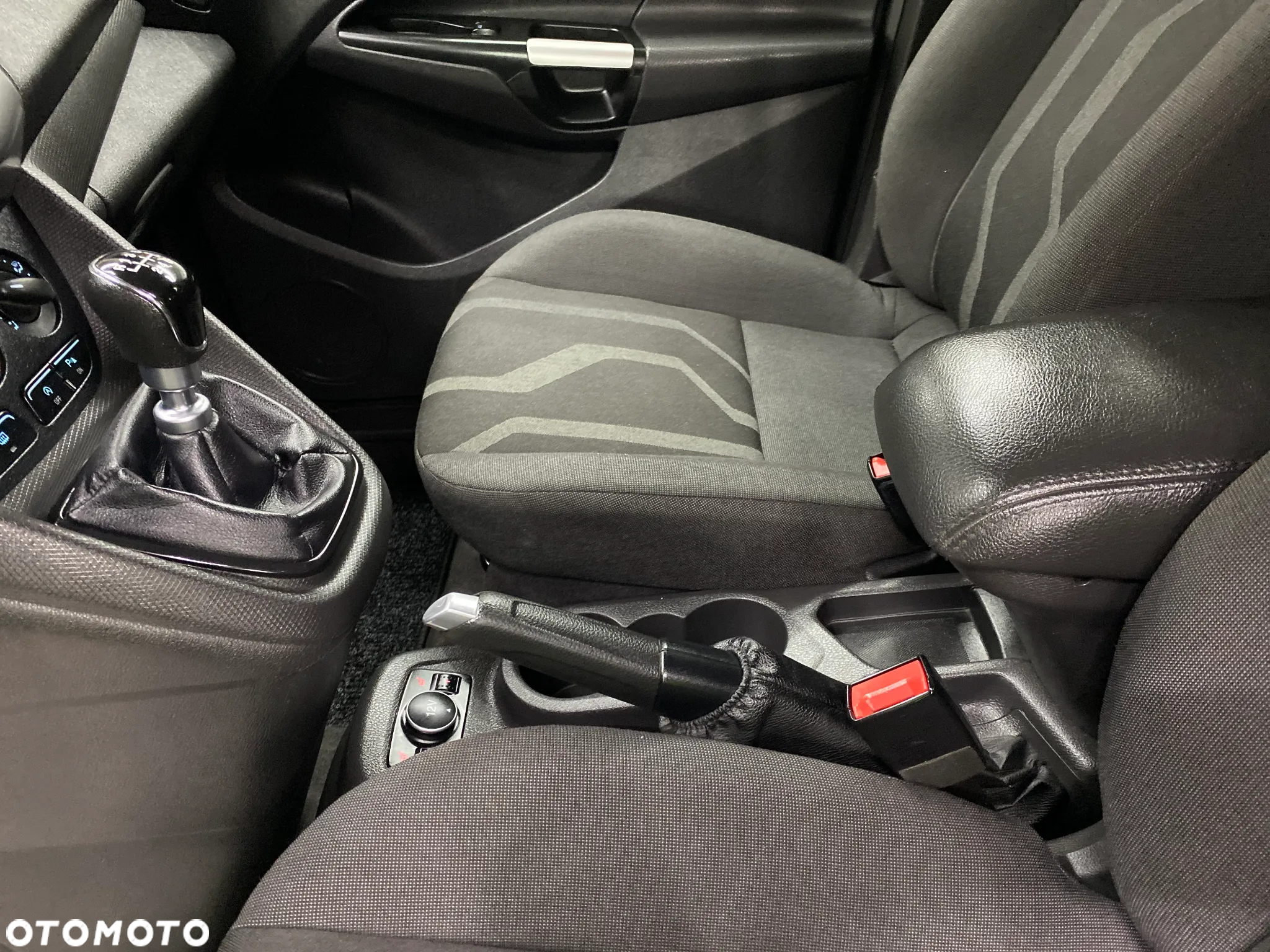 Ford Tourneo Connect 1.5 EcoBlue Start-Stop Trend - 8