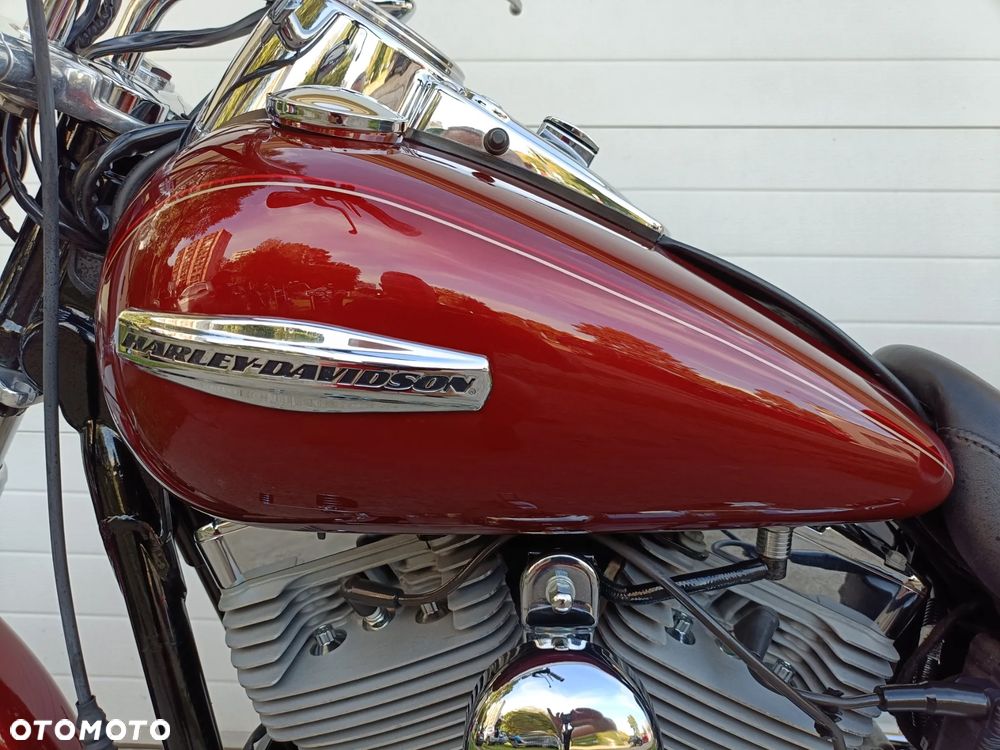 Harley-Davidson Dyna Super Glide - 31
