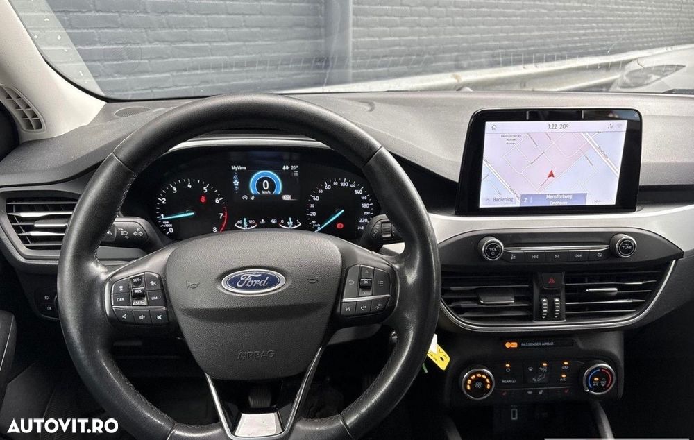 Ford Focus 1.0 EcoBoost Titanium Business - 8