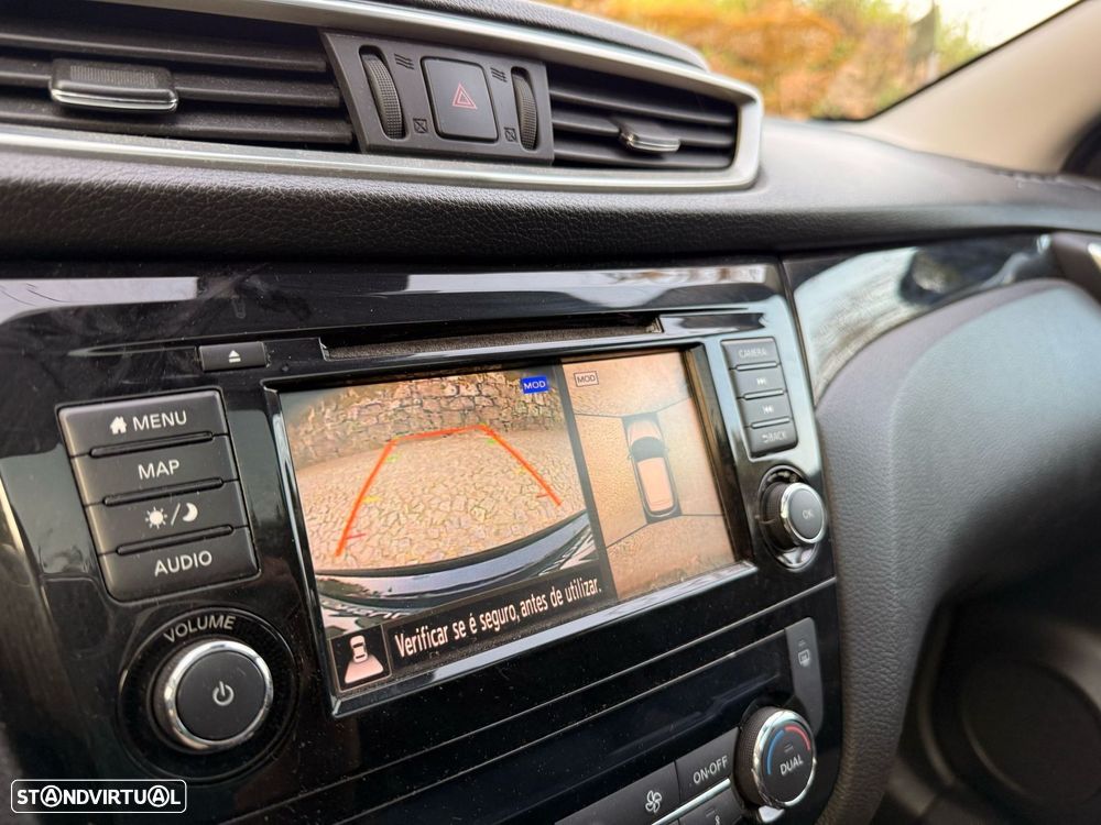 Nissan Qashqai 1.3 DIG-T N-Connecta - 13