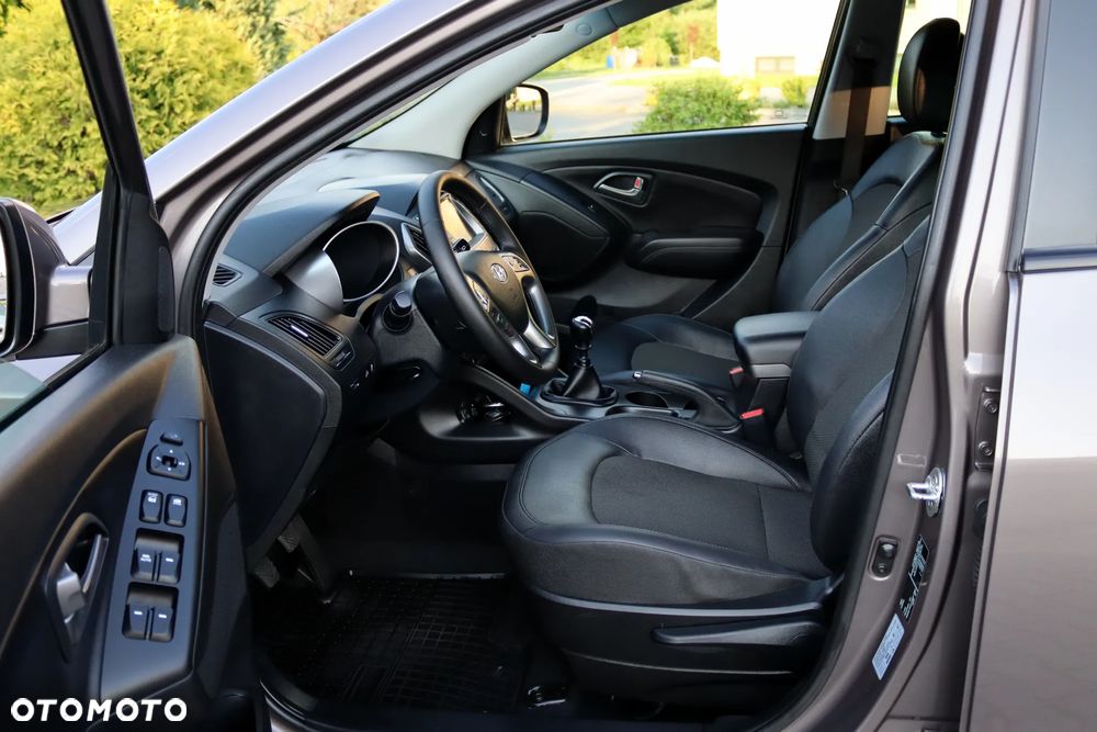 Hyundai ix35 1.6 2WD Fifa World Cup Edition - 19