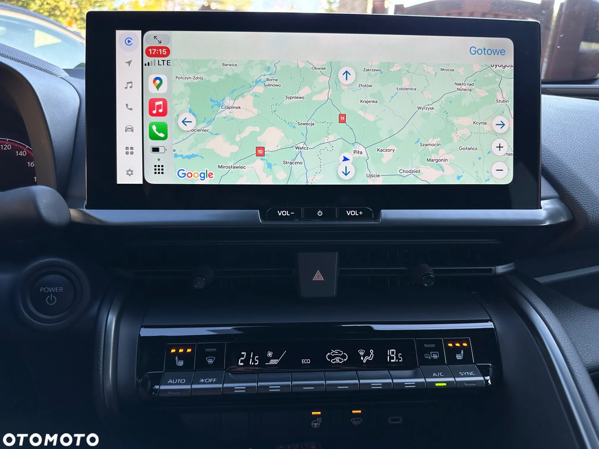 Toyota C-HR 1.8 Hybrid Team Deutschland - 25