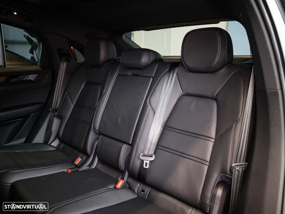 Porsche Cayenne Coupé E-Hybrid Black Edition - 34