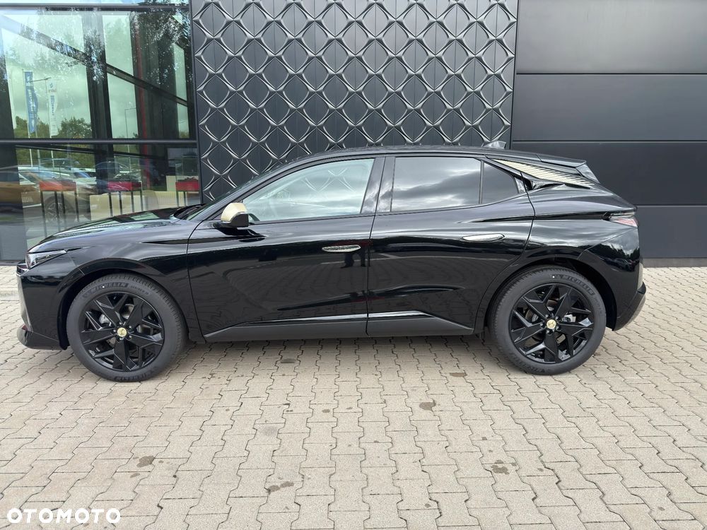 DS Automobiles N°4 1.2 mHEV Performance Line eDCS6 - 7