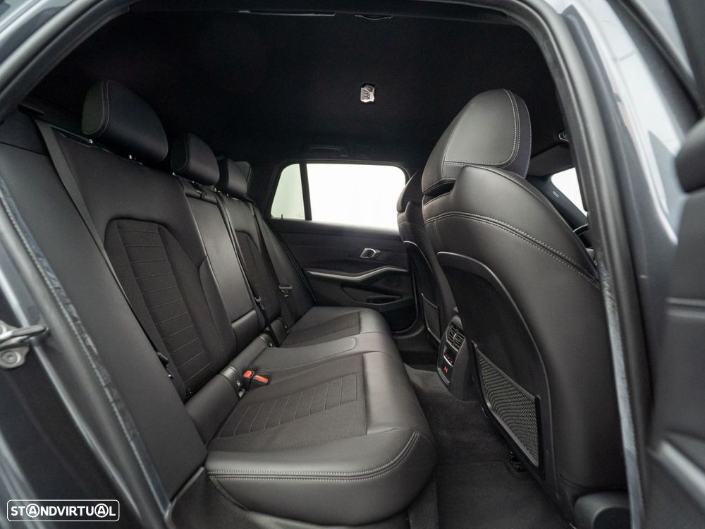 BMW 320 e Corporate Edition Auto - 43