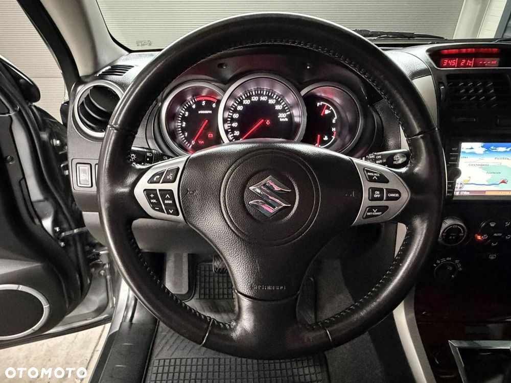 Suzuki Grand Vitara - 25
